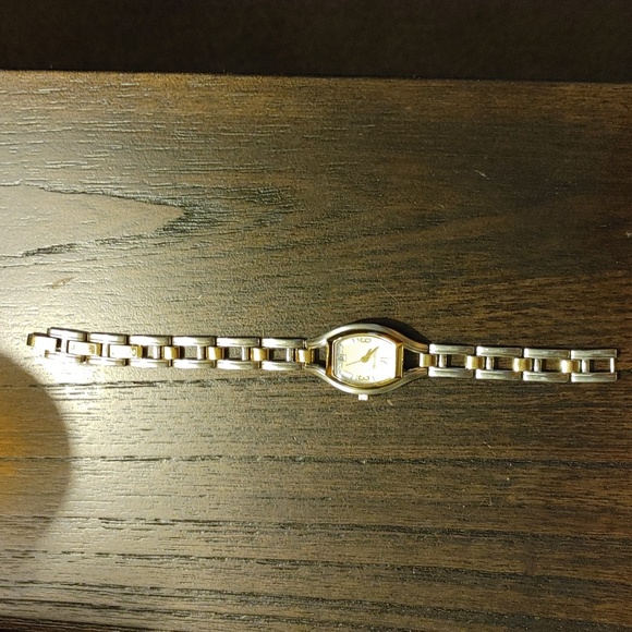 Fossil Watch - Picture 2 of 3